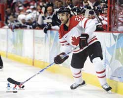 DAN BOYLE TEAM CANADA IN ACTION GOLD MEDAL GAME 8X10 PHOTO