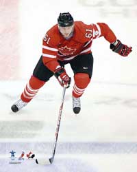 RICK NASH TEAM CANDA 2010 GOLD MEDAL IN ACTION 8X10 PHOTO