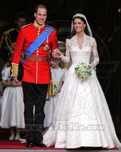 PRINCE WILLIAM & PRINCESS KATE ROYAL WEDDING 2011 8X10 PHOTO