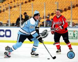 WINTER CLASSIC 2011 MARIO LEMIEUX ALUMNI GAME 8x10 PHOTO