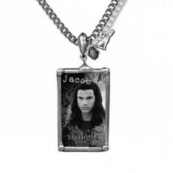 TWILIGHT NECKLACE/CHARM: JACOB